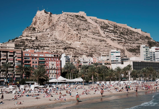 Назвали лучшие города мира для эмигрантов: три из них возле Средиземного моря