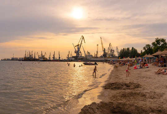 Влітку щодня курсуватиме потяг зі Львова в Бердянськ