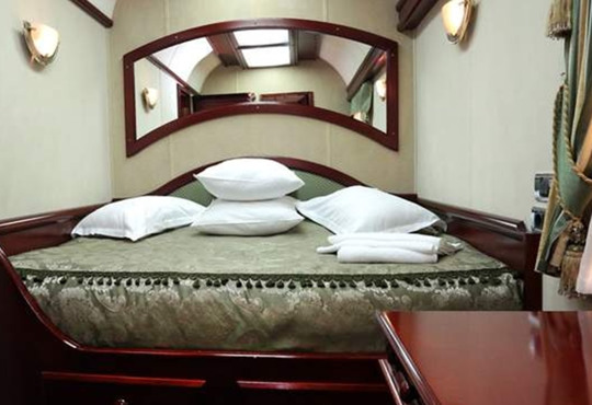 Вагон-салон. Укрзалізниця пропонує пасажирам елітні переїзди з ванною і конференц-залом