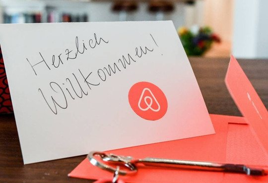Airbnb шукає 12 мандрівників для безкоштовних подорожей