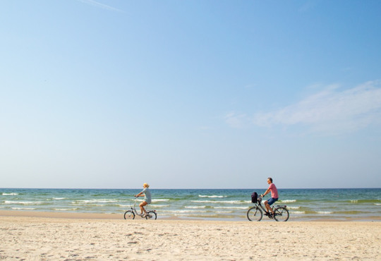 Путівник Клайпедою: скрипучий пісок, холодне море та цепеліни