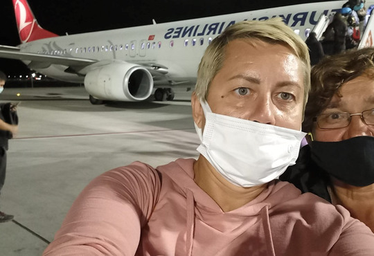 Українці, які застрягли в Туреччині через самогубство учасника групи, повернулися в Україну