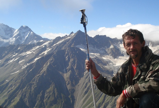 До 100 гривень витрат та 30 кілометрів в день. Як мандрівник пройшов пішки всю Україну