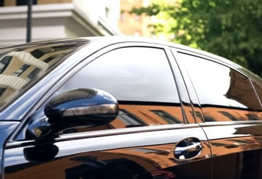 Тонування скла автомобіля: типи плівок, вимоги до тонування