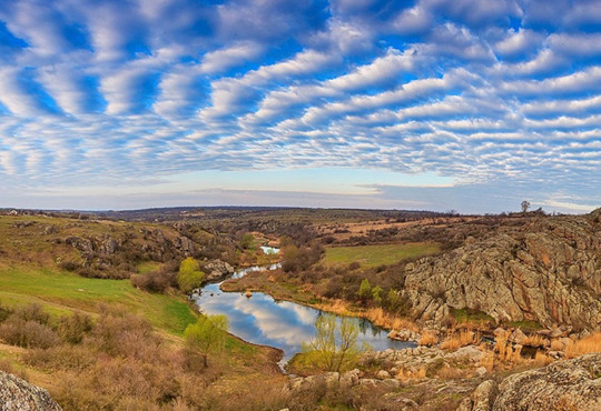 ТОП 7 маловідомих туристичних місць в Україні для цікавого відпочинку на вихідних