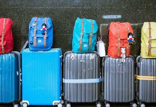 ТОП підбірок для крутого відпочинку за кордоном для українців влітку