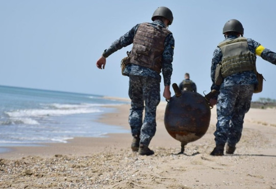 Війна і море: які міни потрапили у воду і чим вони небезпечні?