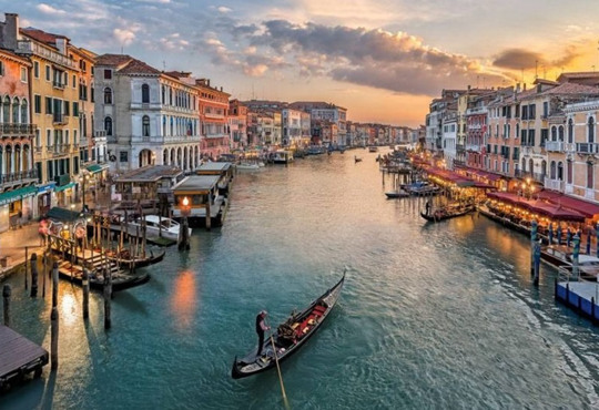 Венеція вводить вхідні квитки для туристів. Як в'їхати в місто безплатно?