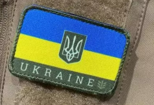 Топ стильних нашивок для прикраси одягу