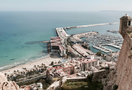 Путівник найсонячнішим містом в Європі. 10 причин для відпочинку в Аліканте