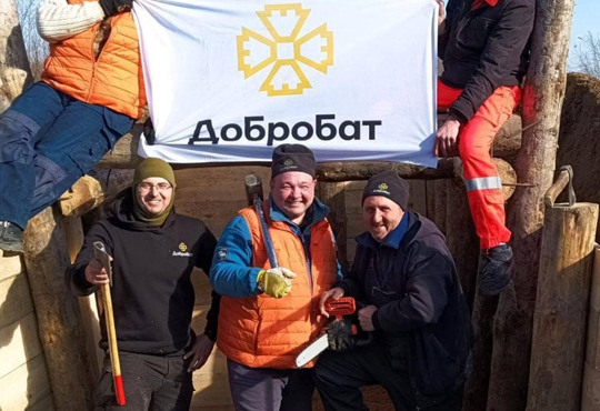 На Запоріжжі волонтери допомагають створювати укріплення. Що про це відомо?