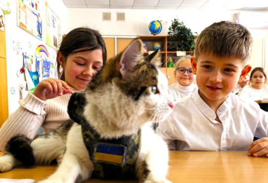 У Одесі кіт Шайба завітали до учнів. Яким був головний меседж цієї зустрічі?