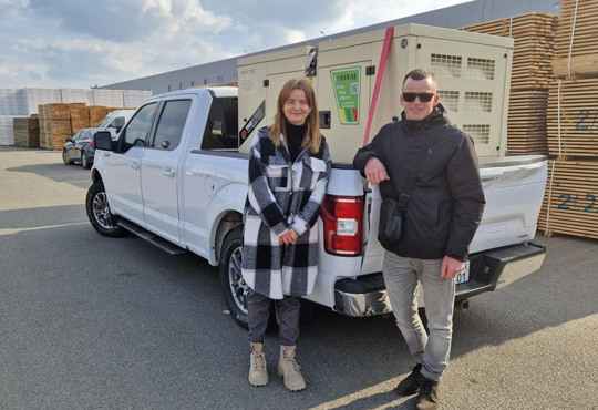 Аграрії півдня та сходу України отримали генератори. Хто отримує цю допомогу?