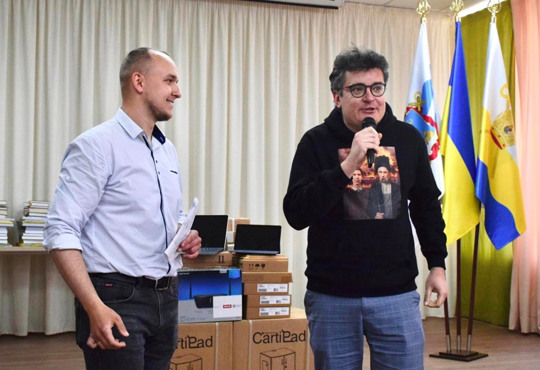 На Миколаївщині і Херсонщині відкрили мобільні комп’ютерних класи. Як вони працюють?