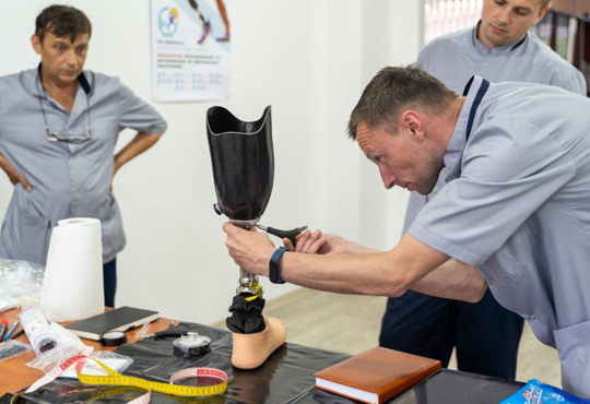 Зменшити черги на протезування: Одеса кредитуватиме підприємства із виготовлення протезів