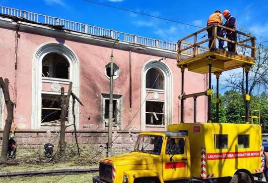 Наслідки масованого обстрілу Запоріжжя: вісім ракет ворог випустив по місту