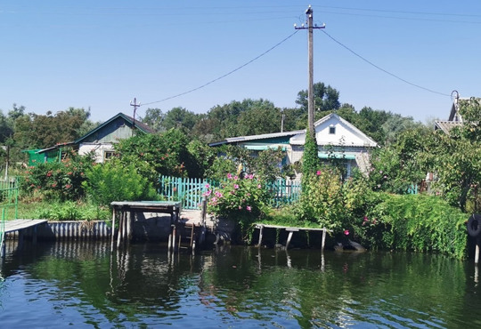 Чи потрібно відбудовувати херсонські дачі на природоохоронній території: соціологи опитали місцевих