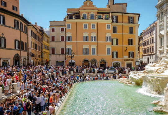 ТОП-5 найбільш розчаровуючих туристичних пам'яток Європи