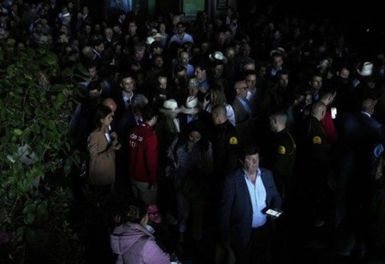 Зупинились аеропорти, не працюють банкомати — все про масовий блекаут у Франції, Іспанії, Португалії