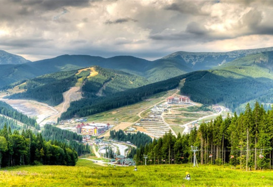 Гірські озера, SPA та автентичні полонини. Відпочинок у Буковелі в 2025 році