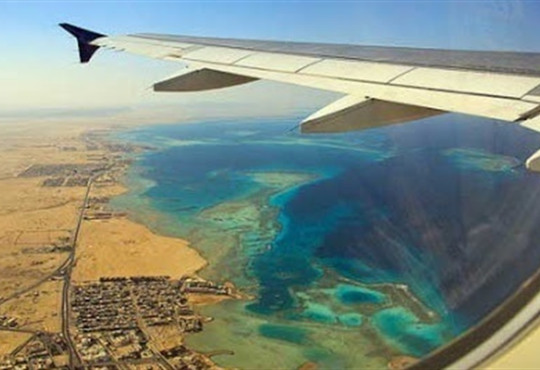 Повертати квитки чи почекати? Наскільки безпечно зараз летіти до Єгипту