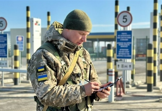 Після удару РФ КПП "Орлівка" закрився на невизначений час: куди тепер їхати через кордон