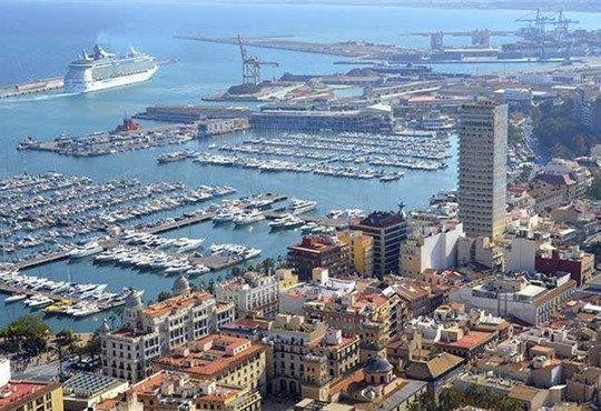 Валенсія — найкраще місто Європи для літньої відпустки. Що тут варто побачити