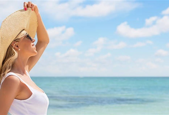 Втомилися від холоду? Ловіть гід по найтепліших куточках планети — календар на кожен місяць року