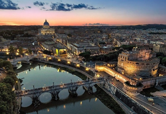 9 міст в Італії, куди варто поїхати вже цієї весни. Де буде ідеально у березні, квітні і травні