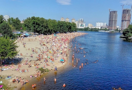 Пляжі Києва 2026 — оприлюднили список локацій. Але офіційний сезон під питанням