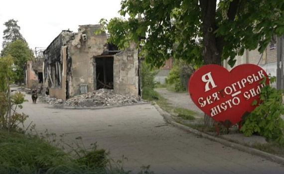 За тиждень зі Святогірської громади евакуювали 58 людей. Що там зараз відбувається