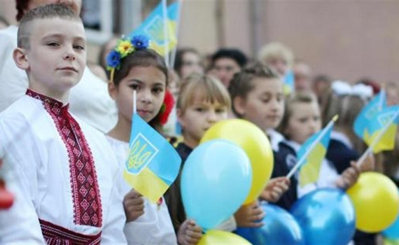Летние каникулы в Украине 2022. Когда закончится учебный год в школах