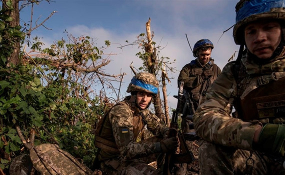 Фільм Мстислава Чернова "2000 метрів до Андріївки" отримав шість номінацій на премію "Еммі"