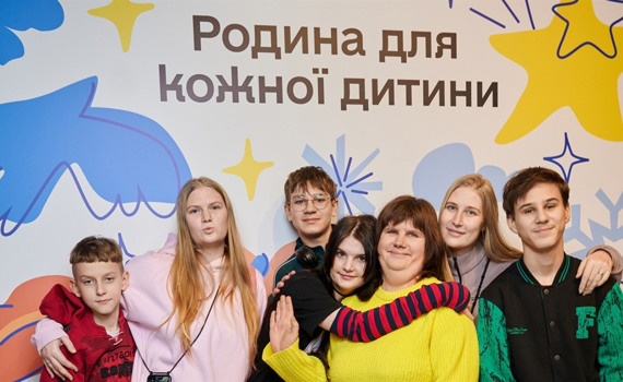 Як усиновити дитину в Україні. Інструкція для майбутніх батьків