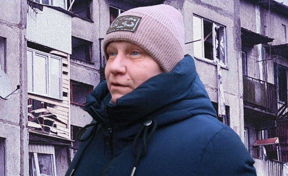 Пів року тому росіяни вдарили по Селидовому "Смерчами". Як живуть люди у пошкодженому будинку