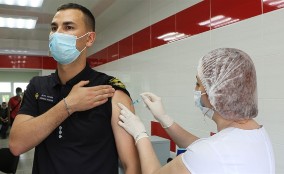 Всё, что нужно знать о бустерной дозе вакцины от COVID-19