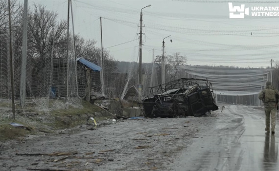 "Дорога життя" до Костянтинівки. Як це — пройти 14 кілометрів під дронами і КАБами (відео)