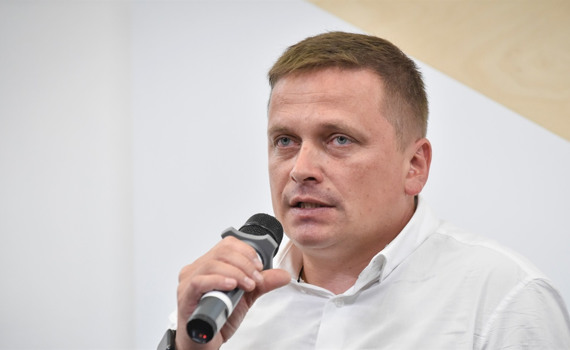 «Максимальная жестокость». Реуцкий подробно рассказал о задержании и избиениях в Беларуси