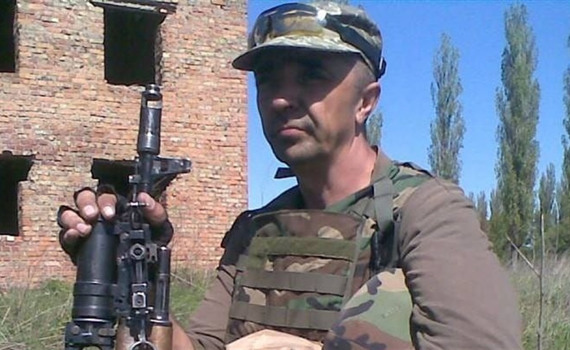 Війна змусила Володимира Сьоміна вдруге взяти до рук зброю. До цього ветеран АТО шив вироби зі шкіри