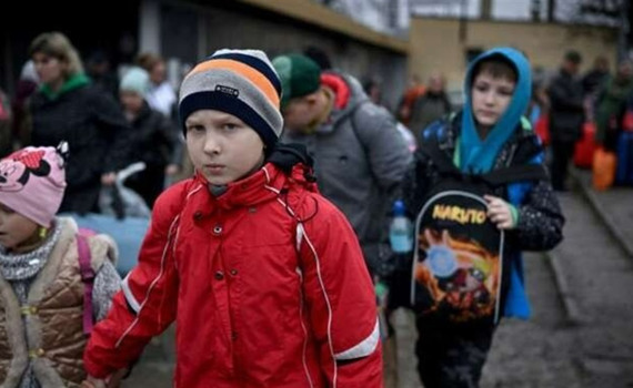 Нам треба волати на весь світ. У Києві презентували фільм про вкрадених росією дітей з Маріуполя