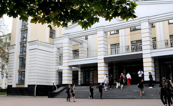 24 дні у підвалі: як Податковий університет прихистив десятки людей під час звірств росіян в Ірпені