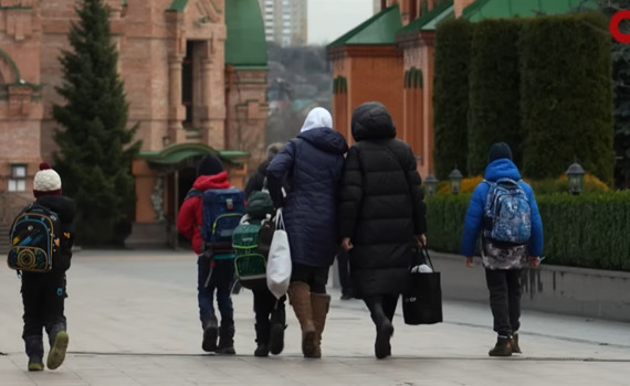 У Києві викрили підпільну школу УПЦ (МП). Частина її учнів "числиться" у Костянтинівській школі