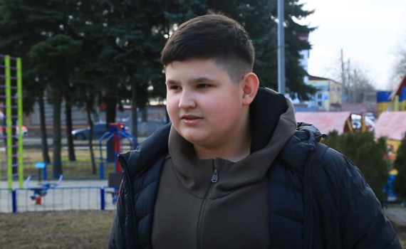 12-річний покровчанин Кирило Передрій бере інтерв’ю у відомих людей. Він мріє записати Зеленського