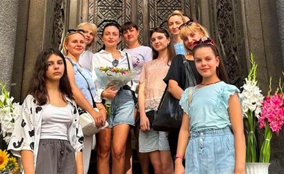 Вікторія Жигалова з Торецька відновила мовну школу в Ірпені. Тут навчає місцевих і переселенців