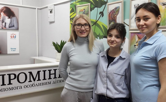Анна Тузова допомагала дітям з аутизмом на сході. А після евакуації робить це у Кракові