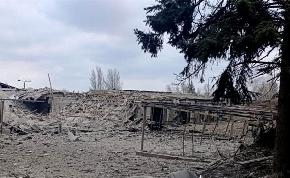 Росіяни скинули авіабомби на Дружківку. Відомо про щонайменше дев'ятьох поранених (оновлено)