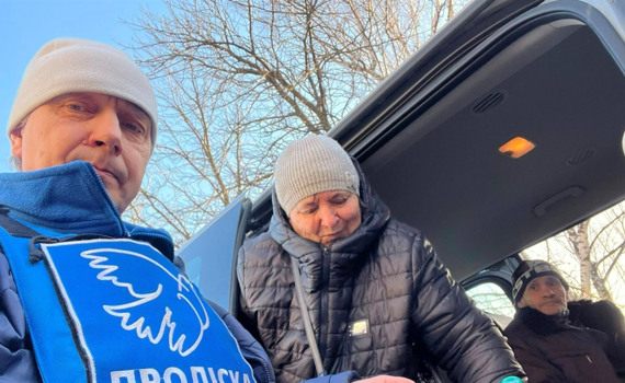 Велика евакуація. З Дружківки вивезли ще 29 людей, з котами і собаками