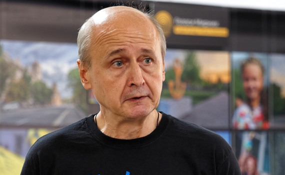 Євген Сосновський прожив 65 днів в окупованому Маріуполі. Тепер показує світу, яким було його місто