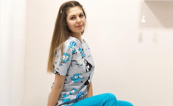 Анна Матвиенко в Доброполье производит бахилы, костыли и ходунки. Ее компания стала стартапом года 