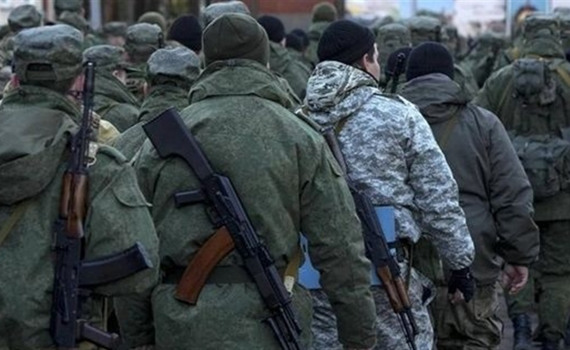 Росія примусово мобілізувала понад 46 тисяч українців в окупації, планують більше. Що відомо